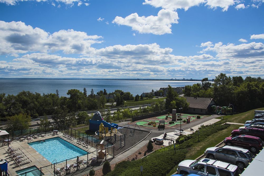 Отель Edgewater Waterpark Дулут Экстерьер фото