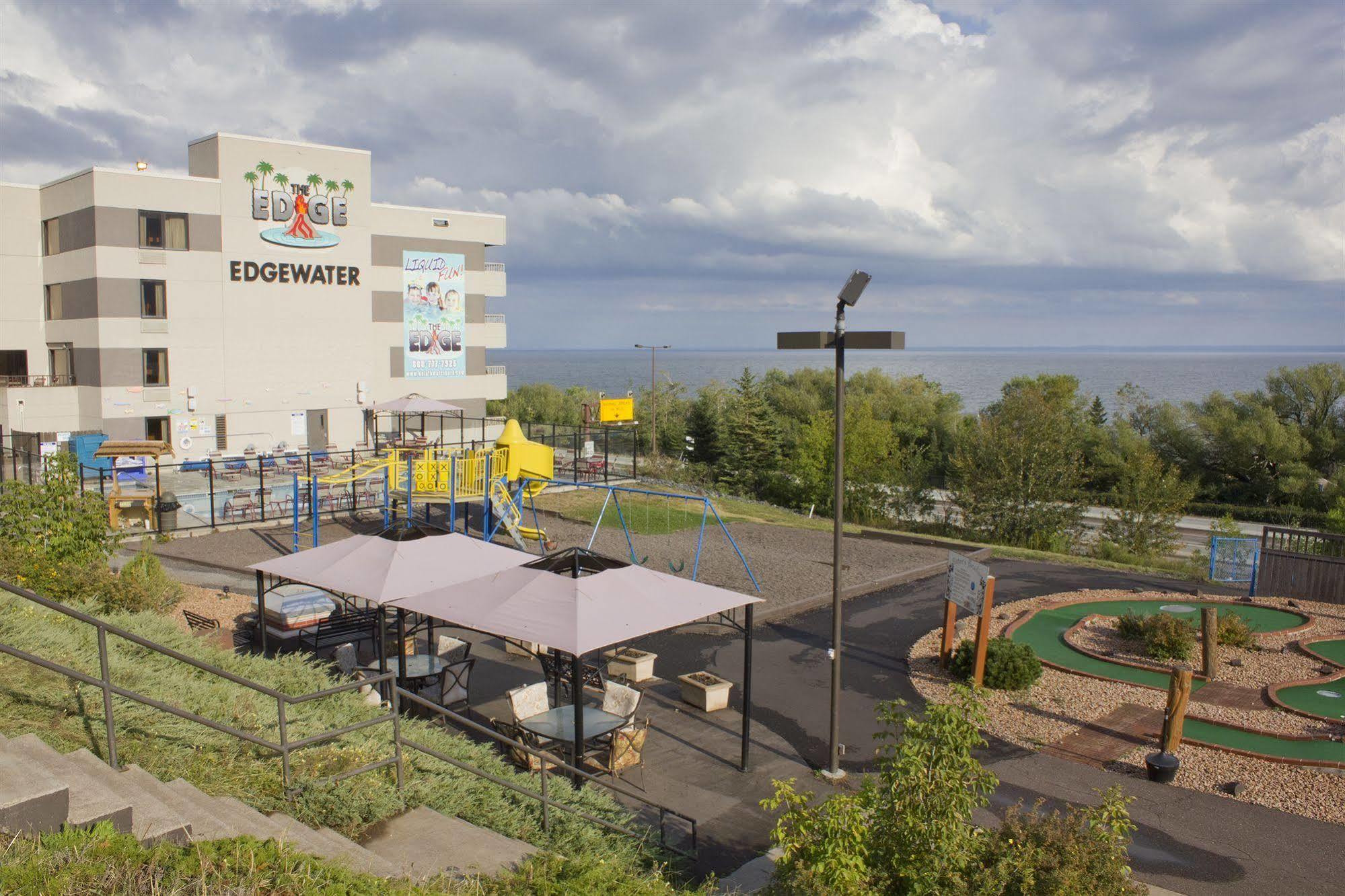 Отель Edgewater Waterpark Дулут Экстерьер фото