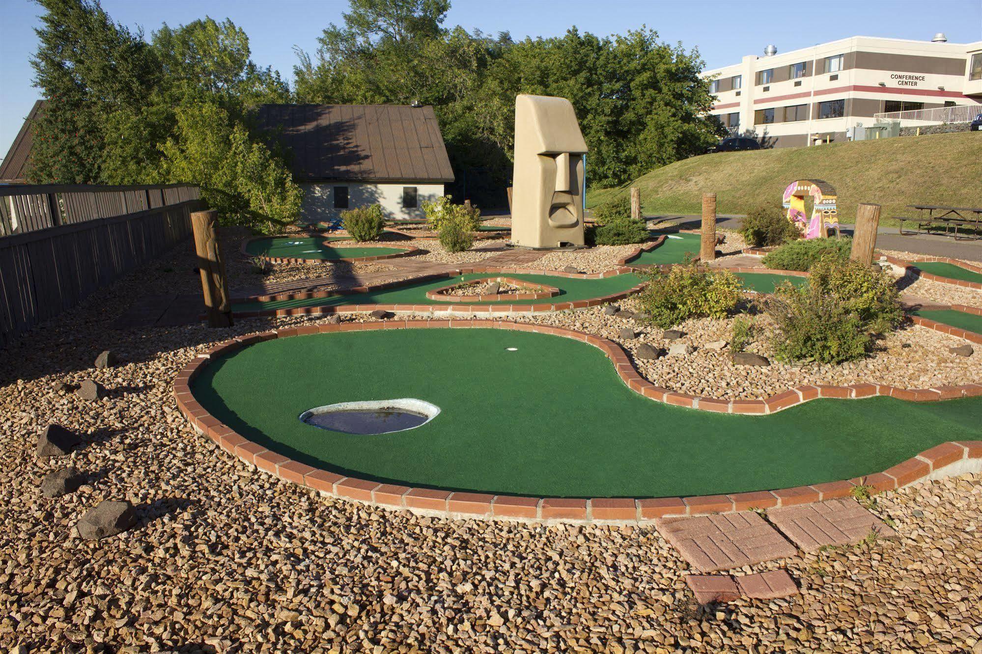 Отель Edgewater Waterpark Дулут Экстерьер фото